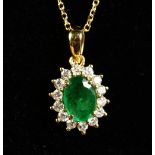 AN 18CT YELLOW GOLD, EMERALD AND DIAMOND PENDANT NECKLACE, 1ct approx.