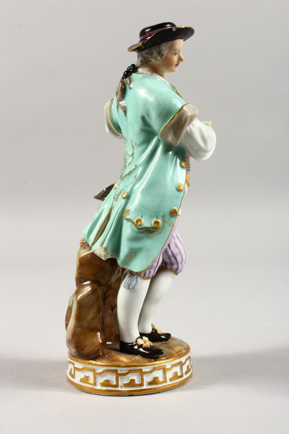 A 19TH CENTURY MEISSEN PORCELAIN FIGURE OF A GALLANT, standing beside a tree stump with a pigeon. - Image 5 of 17