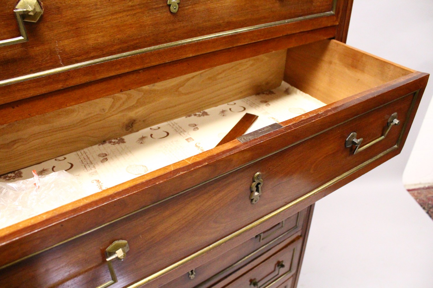 A 19TH CENTURY FRENCH MAHOGANY SEMAINIER, with brass galleried top, seven panelled drawers with - Image 3 of 5