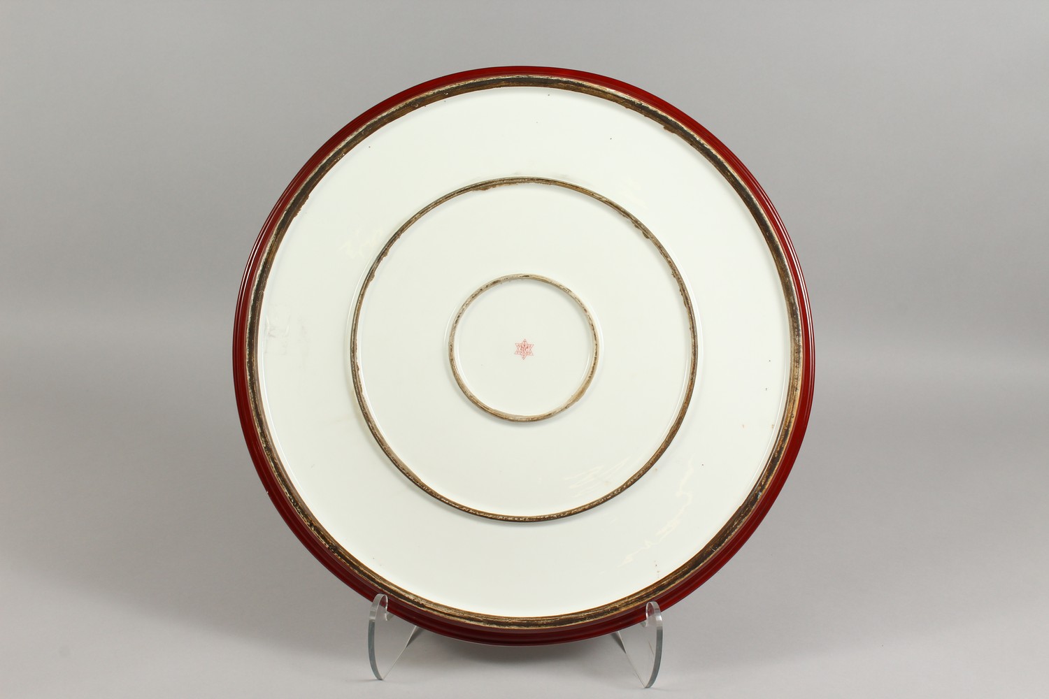 A SUPERB LARGE PORCELAIN CIRCULAR CHARGER, with a Russian scene of warriors on horseback. 18.5ins - Image 7 of 9