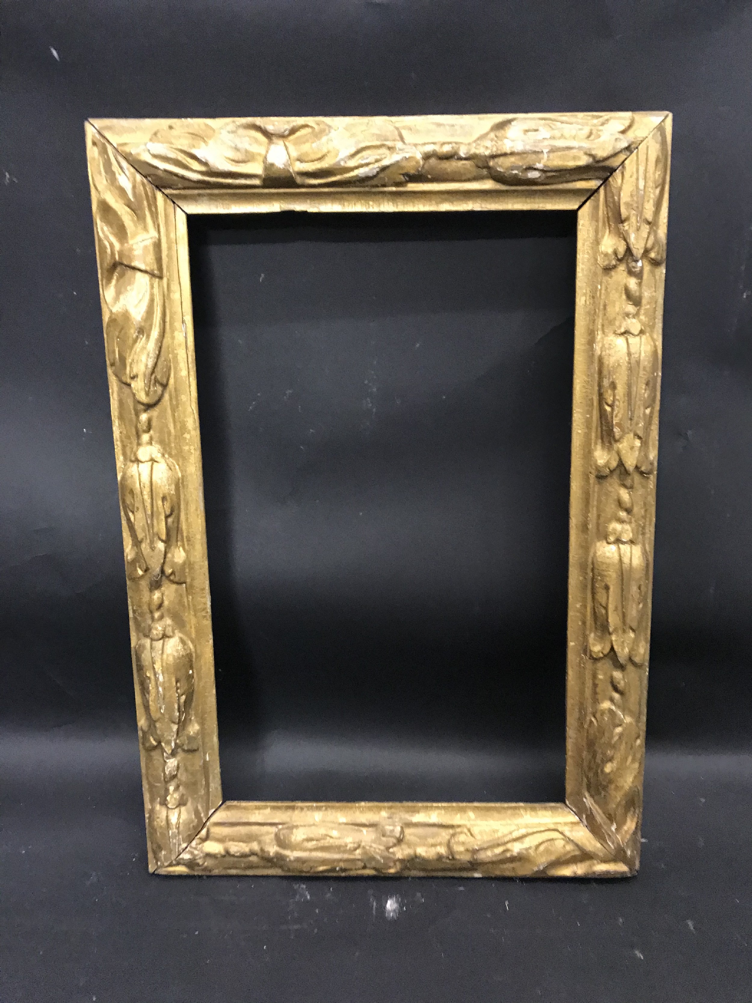 18th Century English School. A Carved Giltwood Frame, 18" x 11.25" (rebate). - Image 2 of 3