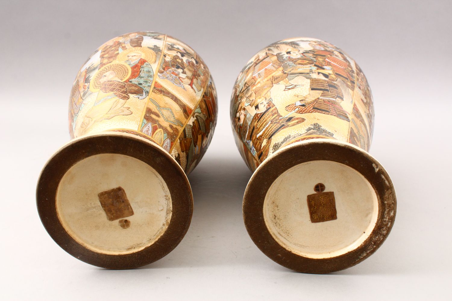 A GOOD PAIR OF JAPANESE MEIJI PERIOD SATSUMA VASES, the ovoid body decorated with scenes of warriors - Image 9 of 10