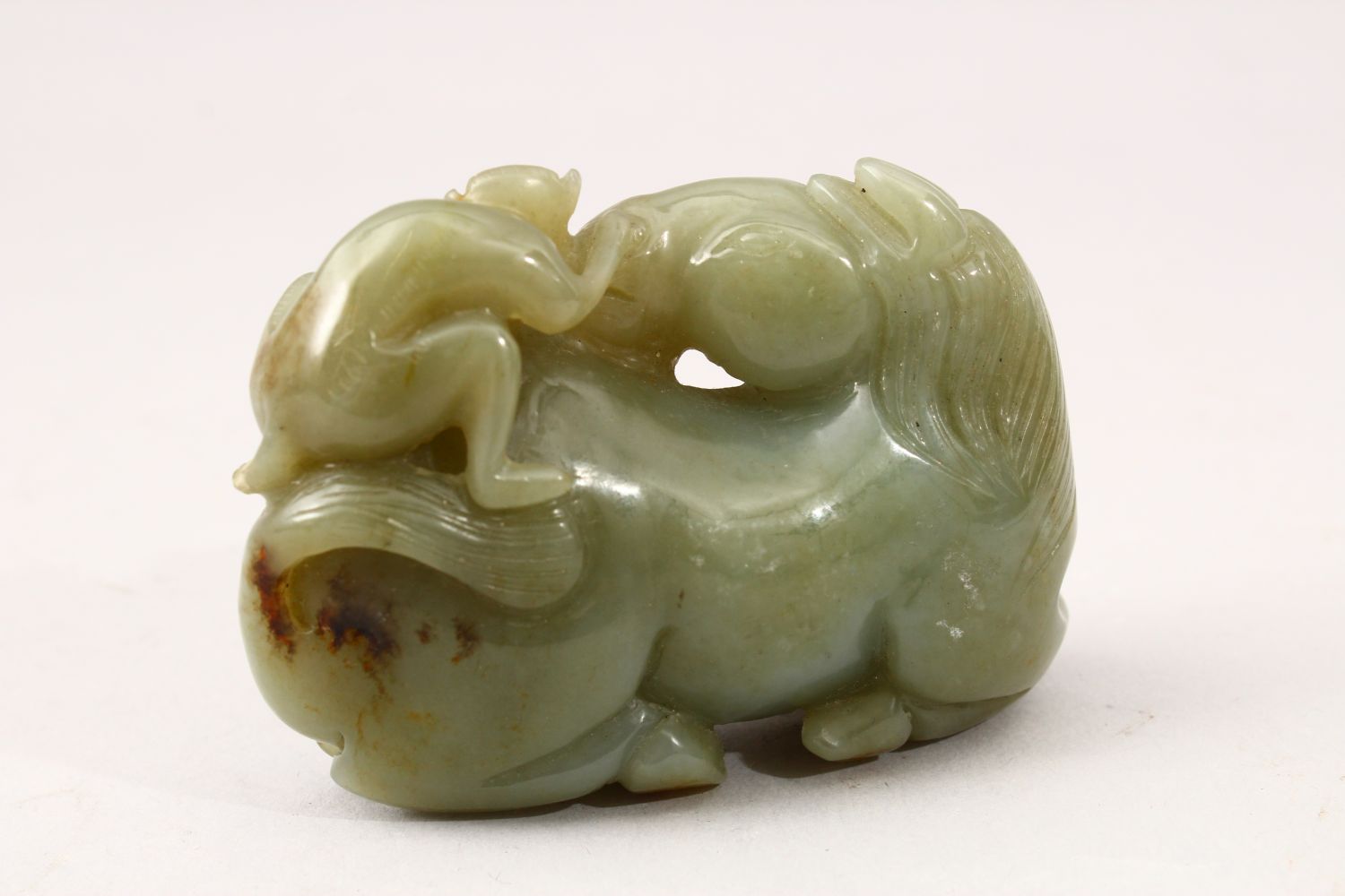 A GOOD 19TH CENTURY CHINESE CARVED JADE FIGURE OF A SEATED HORSE, the horse with a monkey climing - Image 3 of 6