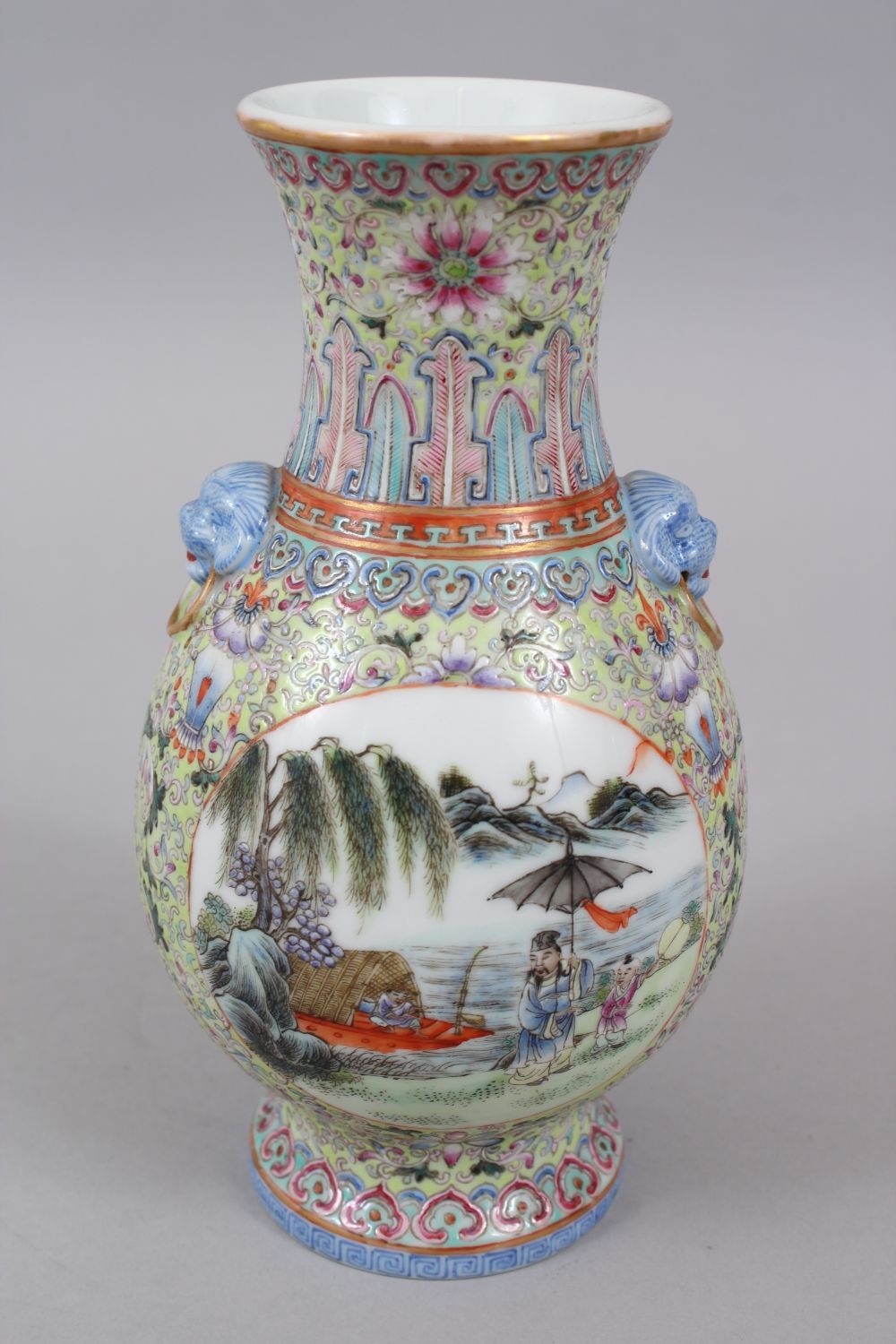 A GOOD CHINESE REPUBLIC PERIOD FAMILLE ROSE PORCELAIN VASE, the vase with twin moulded lion dog head - Image 3 of 9