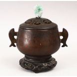 A GOOD CHINESE TWIN HANDLE BRONZE CENSER WITH CARVED HARDWOOD LID & JADEITE FINIAL, the censer