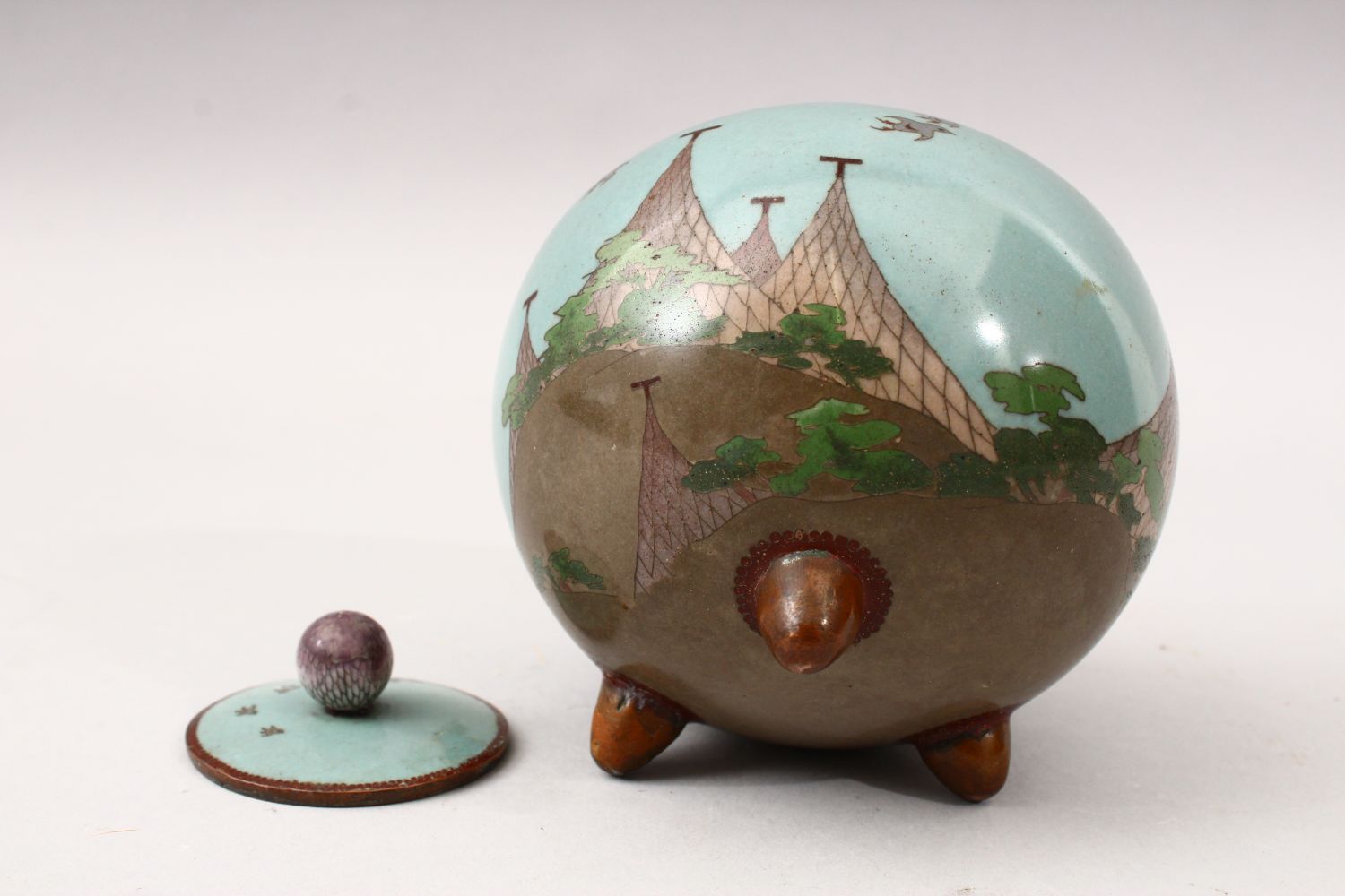 A JAPANESE GLOBULAR FORM MEIJI PERIOD CLOISONNE KORO, the koro with a sy blue ground with scenes - Image 6 of 6
