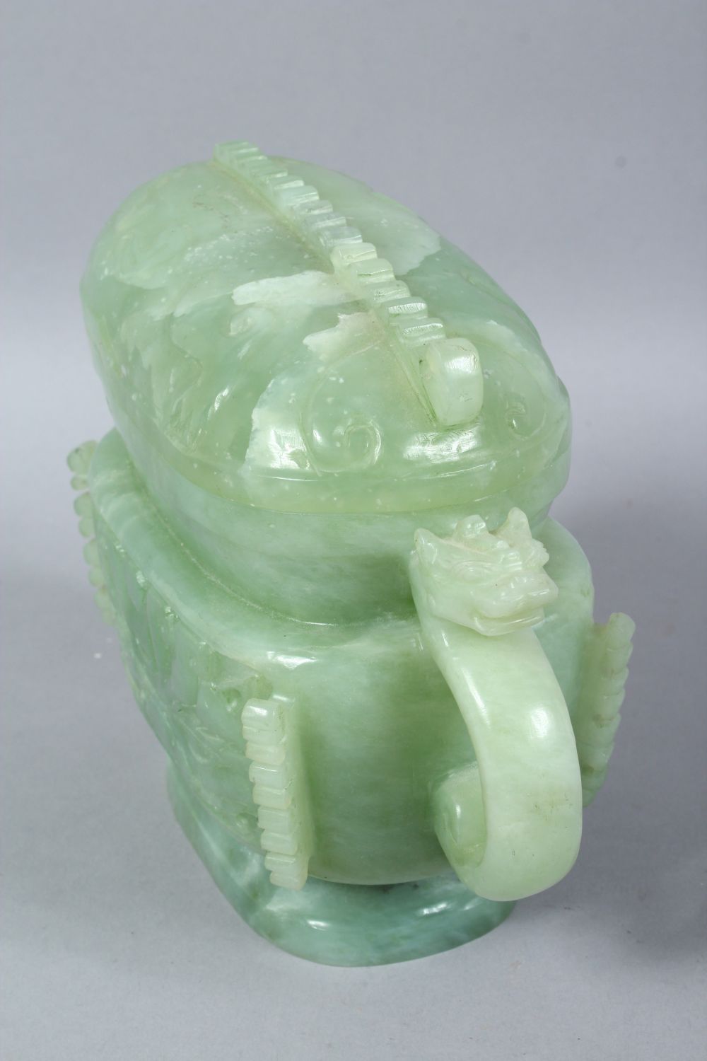 A LARGE 19TH / 20TH CENTURY CARVED JADE POT & COVER, carved in the form of a sauce boat, with a - Image 2 of 6