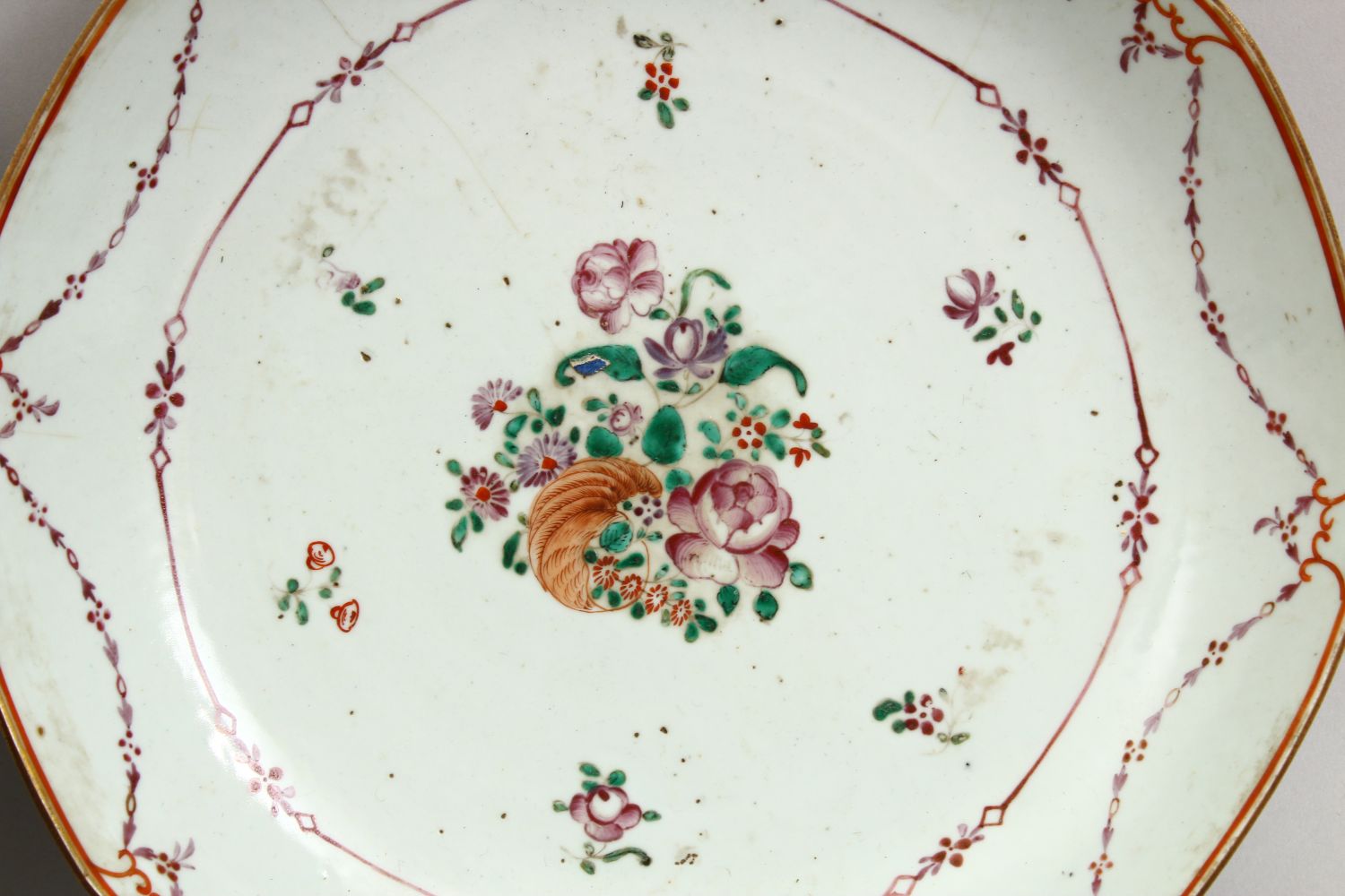 A PAIR OF 18TH CENTURY CHINESE FAMILLE ROSE QIANLONG PORCELAIN PLATES, with floral decoration, 27. - Image 3 of 4