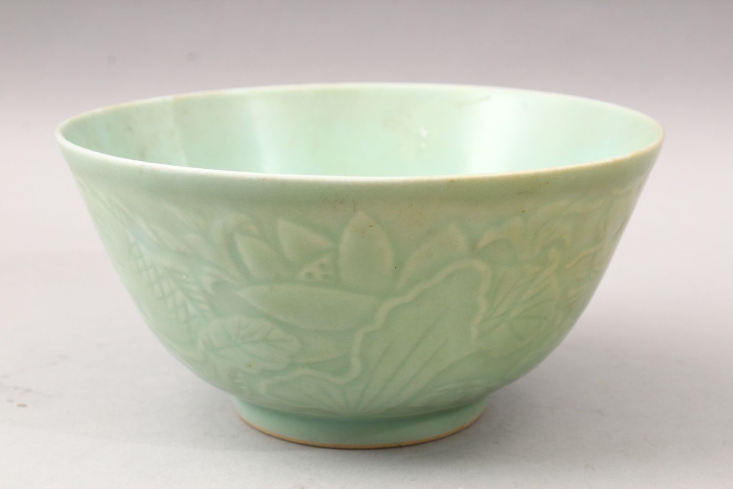 A GOOD 19TH CENTURY CHINESE MOULDED CELADON FISH BOWL, the bowl with moulded decoration depicting - Image 2 of 7