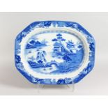A GOOD WILLOW PATTERN BLUE AND WHITE SERVING DISH. 19.5ins wide.