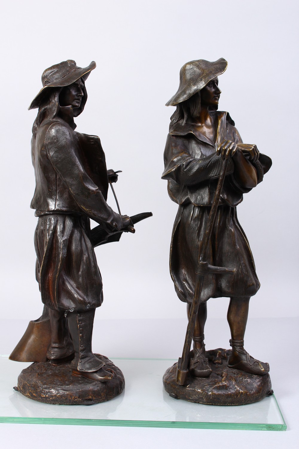 EMILE VICTOR BLAVIER (19TH CENTURY) FRENCH A RARE PAIR OF BRONZE FIELD WORKERS, one carrying a - Image 12 of 14