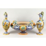 AN IMPRESSIVE 19TH/20TH CENTURY ITALIAN MAJOLICA URBINO STYLE OVAL PEDESTAL BOWL, with figural