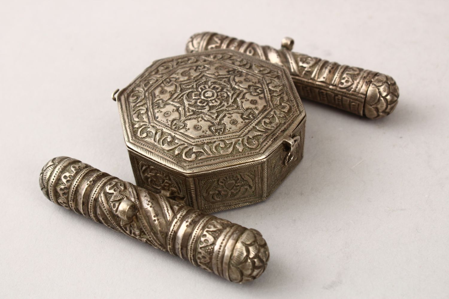 A GOOD CAUCASIAN SILVER BAZBAND AMULET CASE, with embossed decoration, 10cm x 8cm - Image 3 of 8