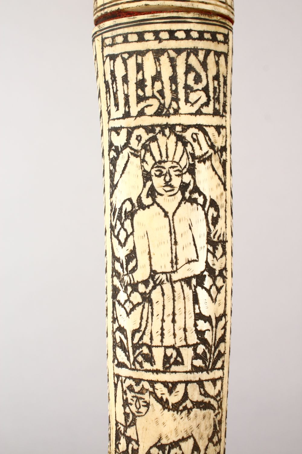 AN EARLY PERSIAN QAJAR HAND CARVED BONE / IVORY DAGGER, with carved decoration of figures and - Image 11 of 15