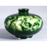 A GOOD JAPANESE TAISHO / SHOWA PERIOD CLOISONNE VASE BY ANDO, the body of the vase with a green