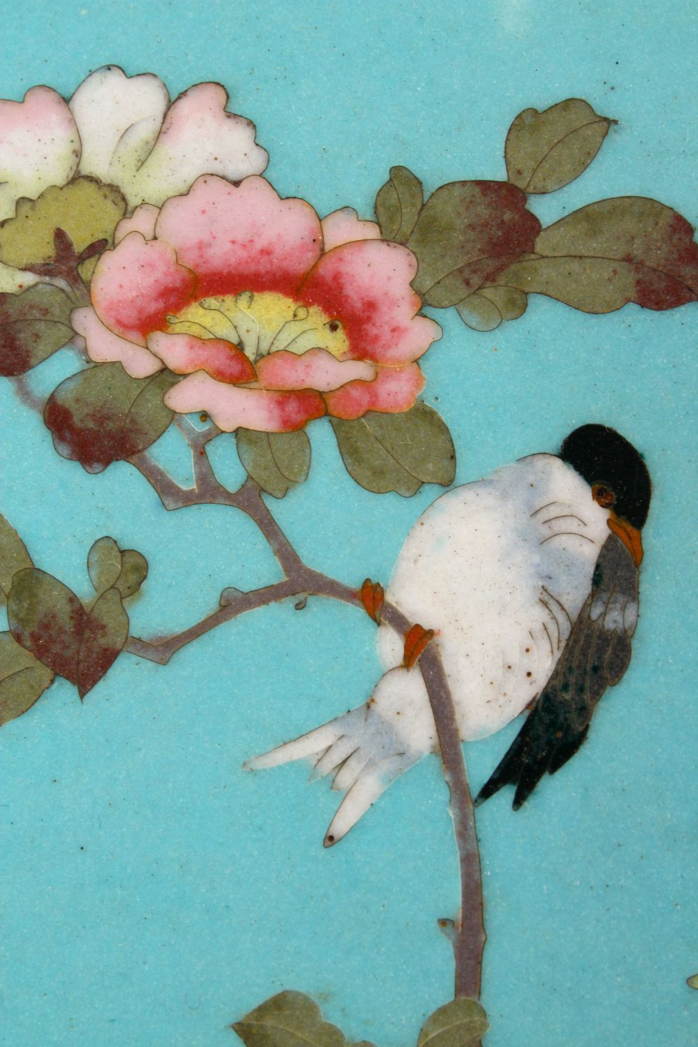 A GOOD JAPANESE MEIJI PERIOD CLOISONNE TRAY ATTRIBUTED TO NAMIKAWA SOSUKE, the tray with a bronze - Image 13 of 15
