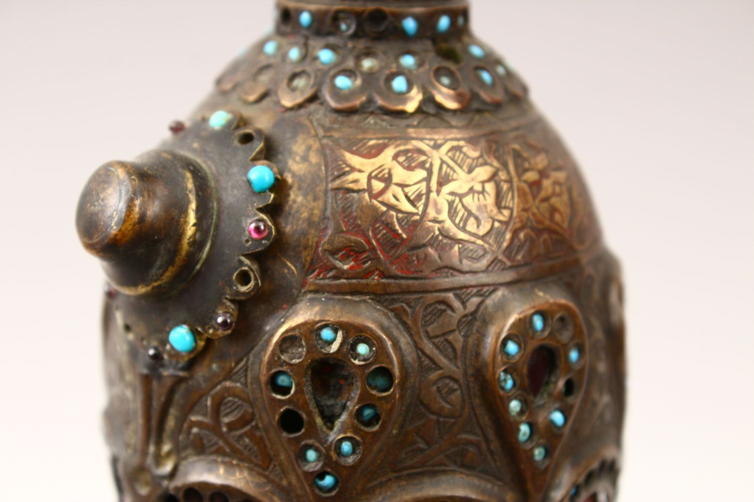 A GOOD PERSIAN SAFAVID METAL MOUNTED COCO DE MER HUQQA, the coco covered with metal mounts and - Image 14 of 19