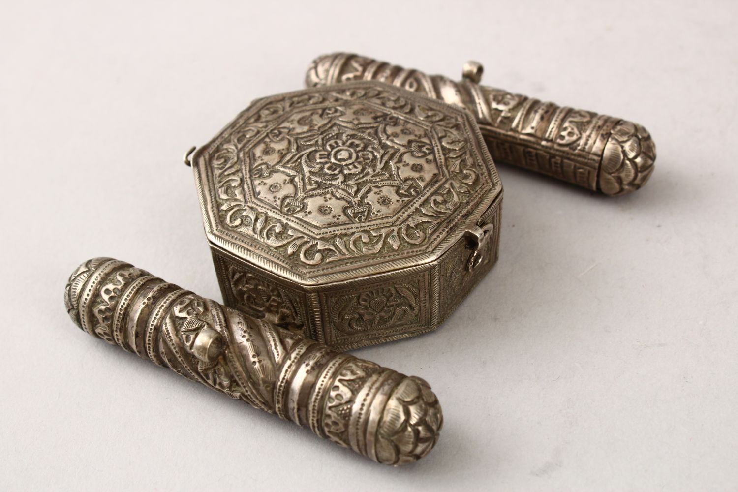 A GOOD CAUCASIAN SILVER BAZBAND AMULET CASE, with embossed decoration, 10cm x 8cm - Image 4 of 8