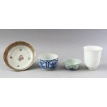 A GOOD MIXED CHINESE LOT OF FOUR PORCELAIN ITEMS, consisting of a blanc de chine cup, 9cm high, a