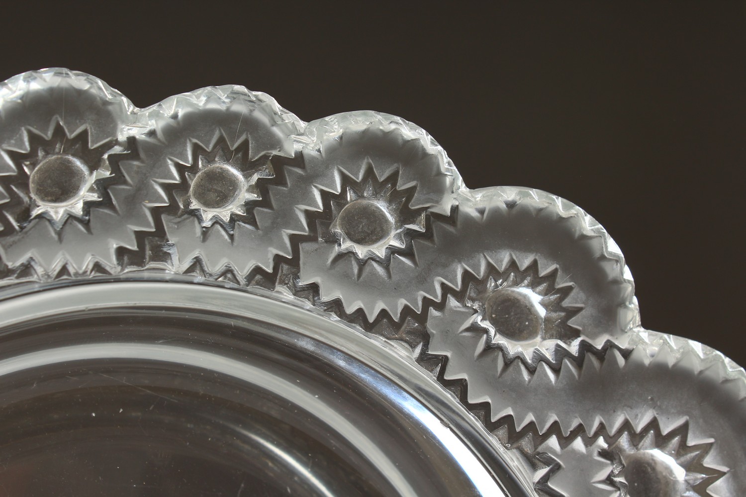 A HEAVY CIRCULAR LALIQUE DISH, with scalloped sides. Etched LALIQUE, FRANCE. 11ins diameter. - Image 2 of 8