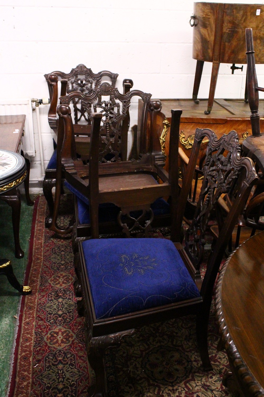 A GOOD SET OF EIGHT CHIPPENDALE STYLE MAHOGANY DINING CHAIRS, TWO WITH ARMS, all profusely carved, - Image 4 of 5