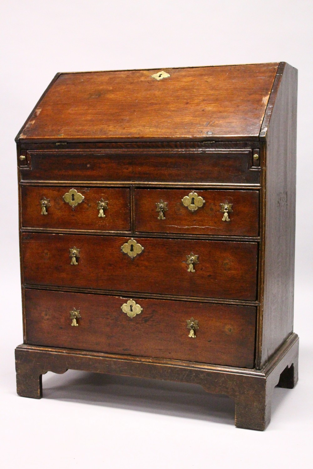 A GOOD SMALL 18TH CENTURY BUREAU, with fall front, fitted interior with well, two short and two long - Image 2 of 12