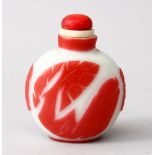 A GOOD 19TH / 20TH CENTURY CHINESE RED OVERLAY GLASS SNUFF BOTTLE, the red overlay upon white