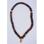 `A SET OF 19TH CENTURY CHINESE QING DYNASTY RHINOCEROS / RHINO HORN ROSARY BEADS / NECKLACE,