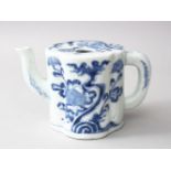 A GOOD JAPANESE MEIJI PERIOD BLUE & WHITE PORCELAIN WINE EWER, the body of the vessel decorated with