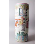 A LARGE LATE 19TH CENTURY CHINESE FAMILLE ROSE PORCELAIN UMBRELLA STAND WITH WARRIORS, the body of
