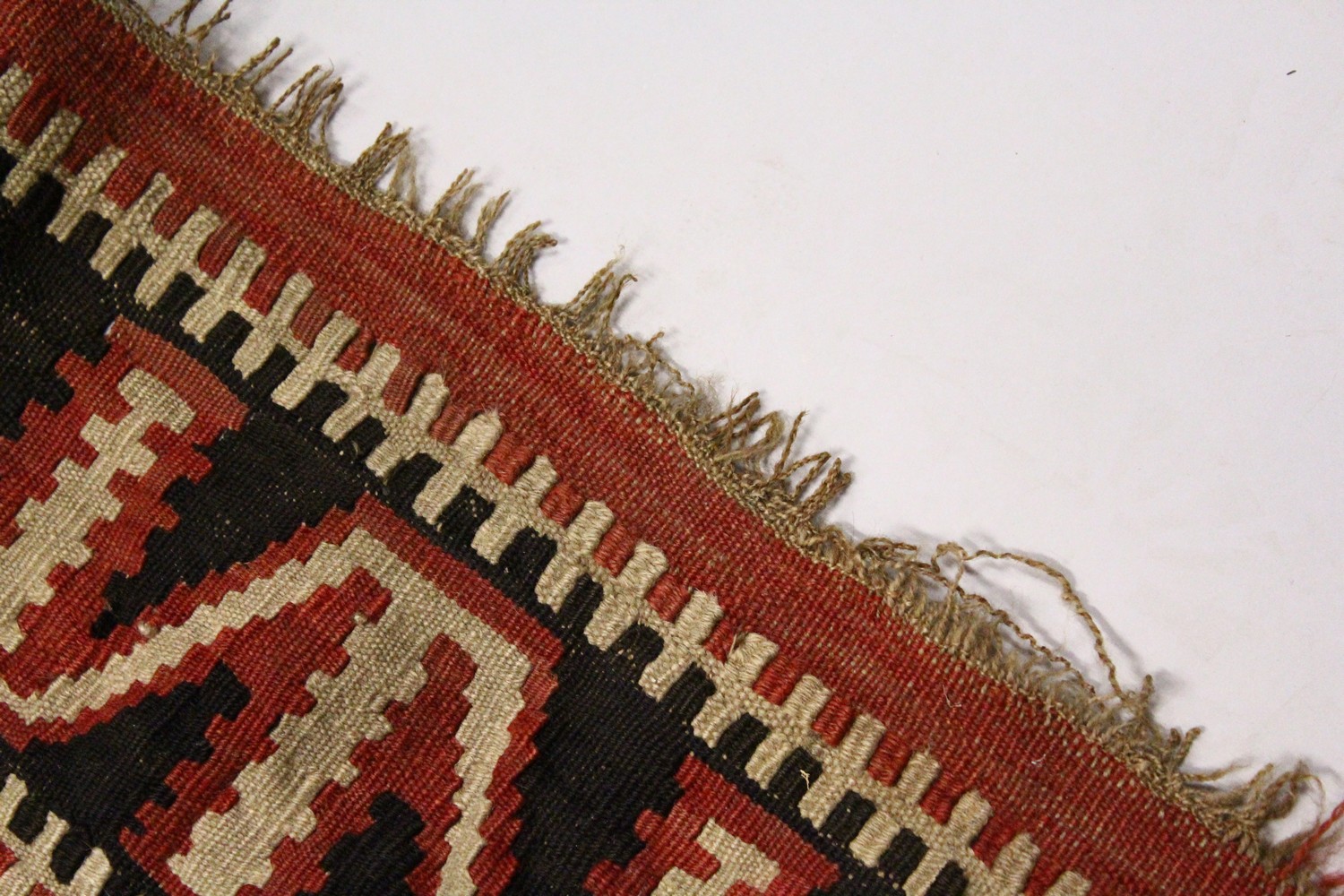 AN AFGHAN KELIM CARPET, of typical form. 7ft 5ins x 5ft 10ins. - Image 8 of 13