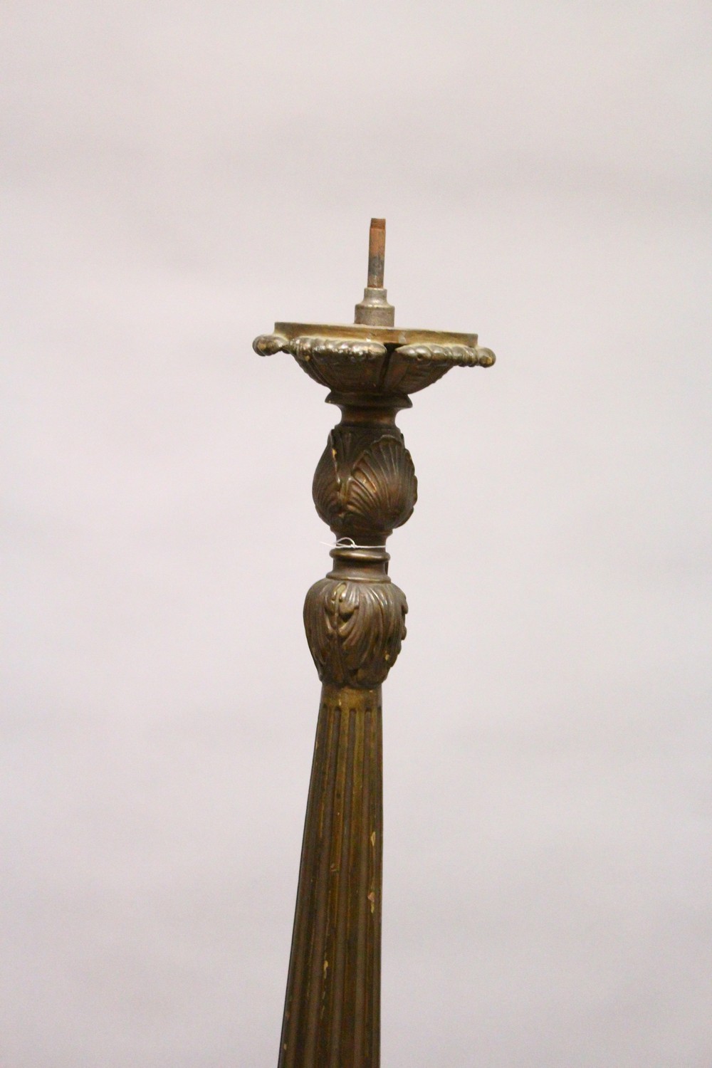 A LARGE, CONTINENTAL CARVED AND PAINTED CHURCH STYLE CANDLE OR LAMP BASE. 5ft 2ins high. - Image 3 of 3