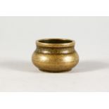 A TINY CHINESE BRONZE CENSER. 1ins diameter.