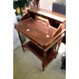 A small reproduction writing table.