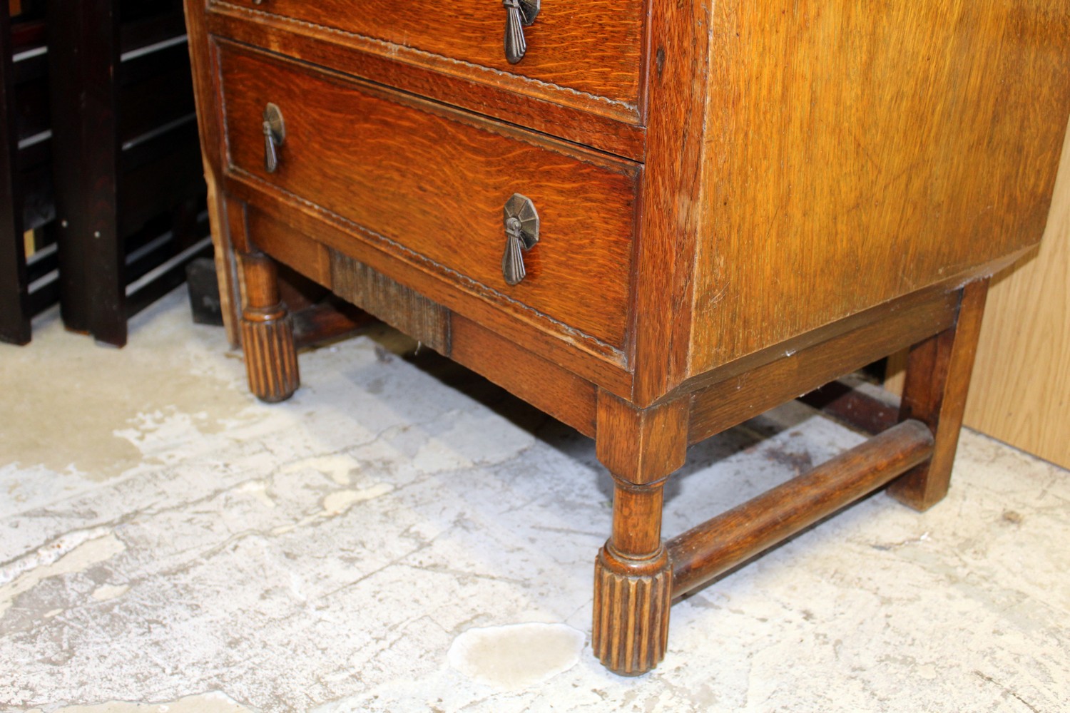 An oak bureau. - Image 2 of 3