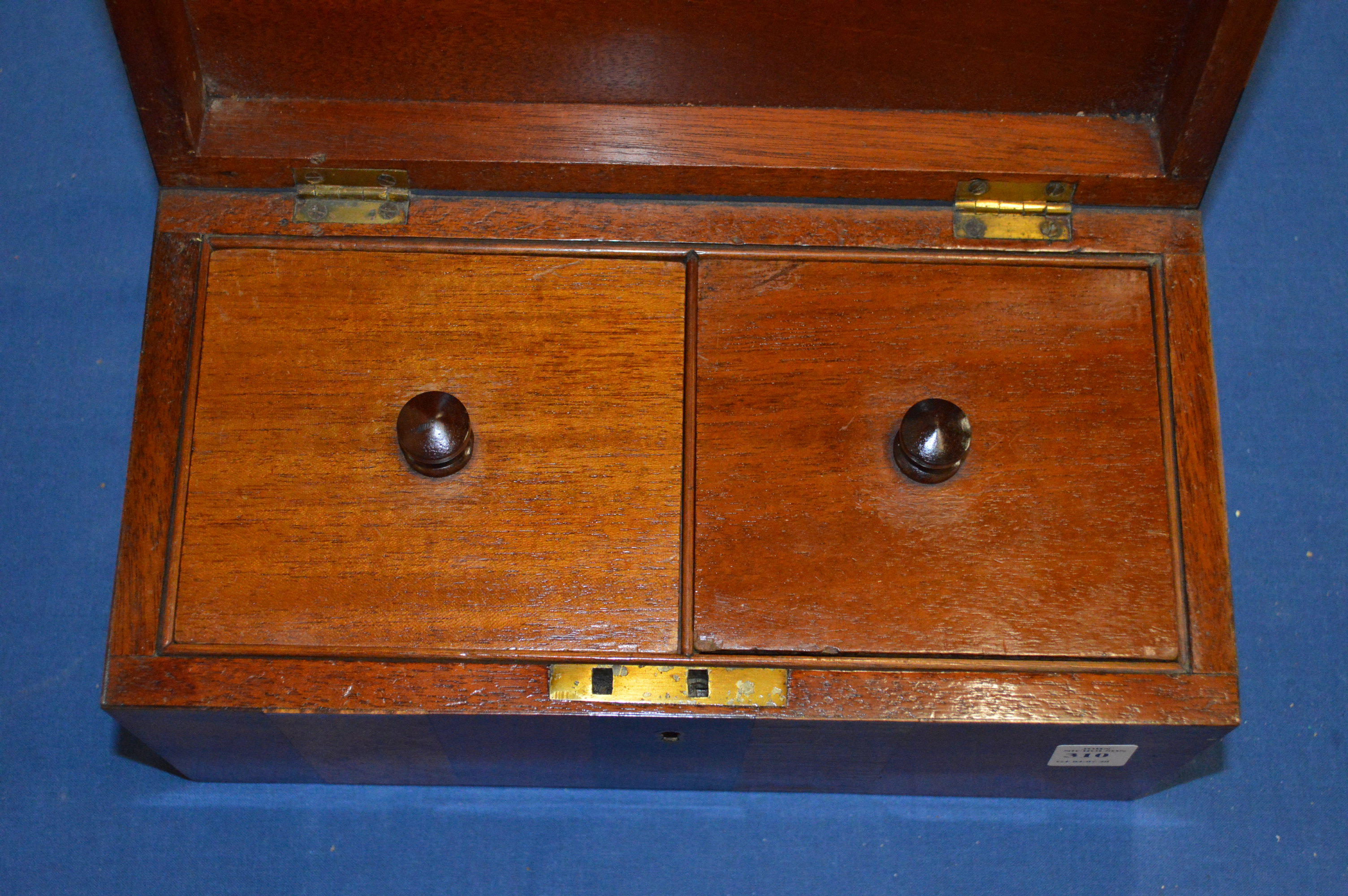 A Victorian specimen wood tea caddy. - Image 9 of 10