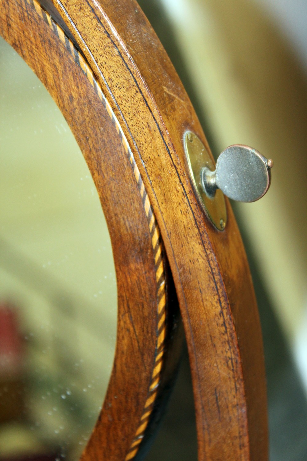 A mahogany oval dressing table mirror. - Image 2 of 3