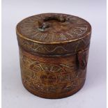 A FINE SILVER AND COPPER INLAID CAIROWARE BRASS CIRCULAR BOX, with hinged cover, with stylised