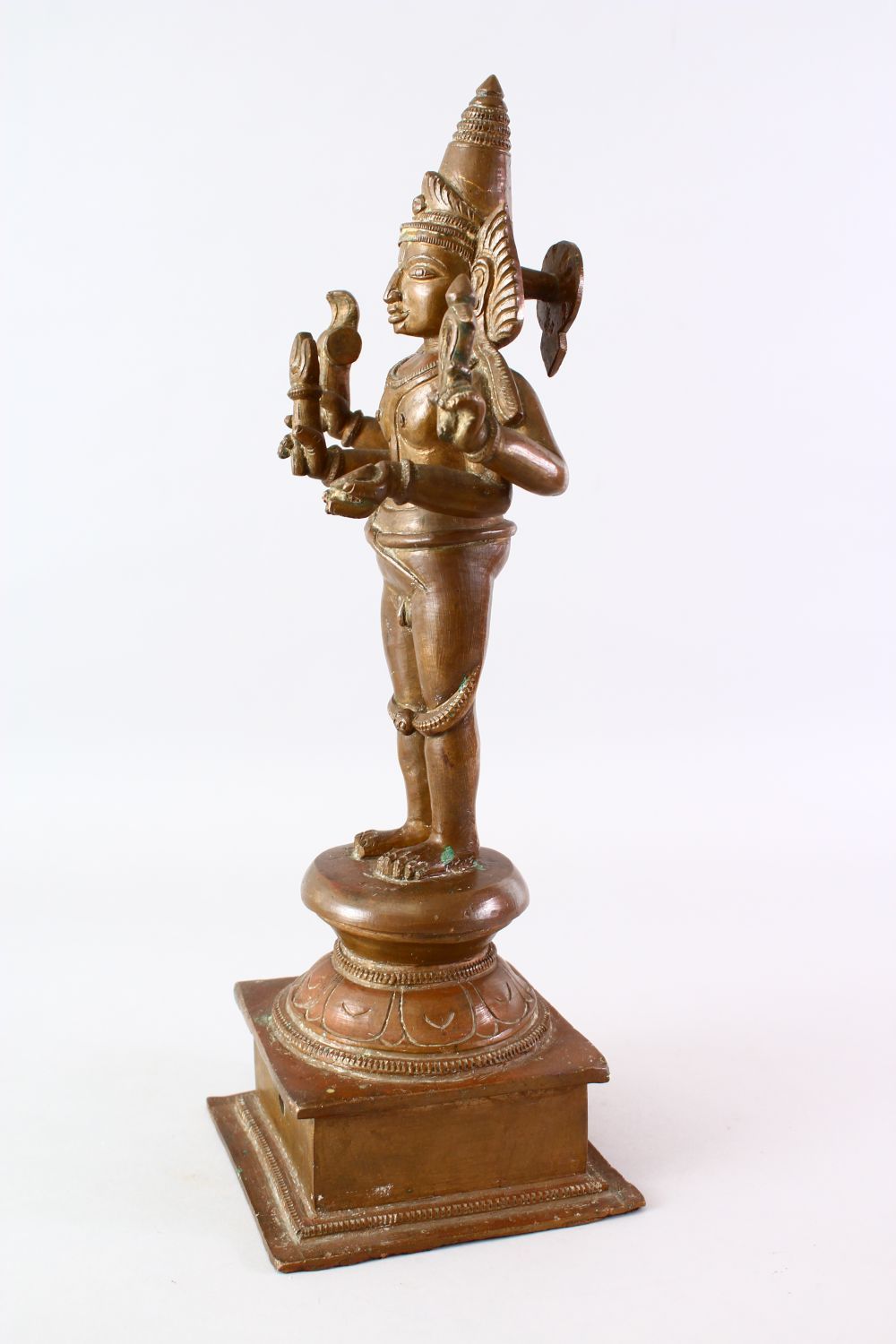 A LARGE INDIAN BRONZE FIGURE OF A HINIDU GOD, 43cm high. - Image 5 of 7