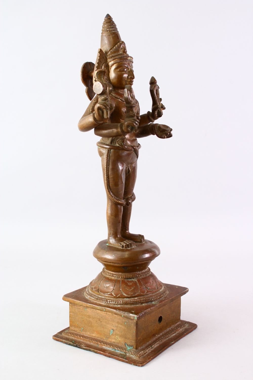 A LARGE INDIAN BRONZE FIGURE OF A HINIDU GOD, 43cm high. - Image 3 of 7