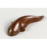 A JAPANESE MINIATURE BRONZE MODEL OF A CATFISH. 2.25ins long.