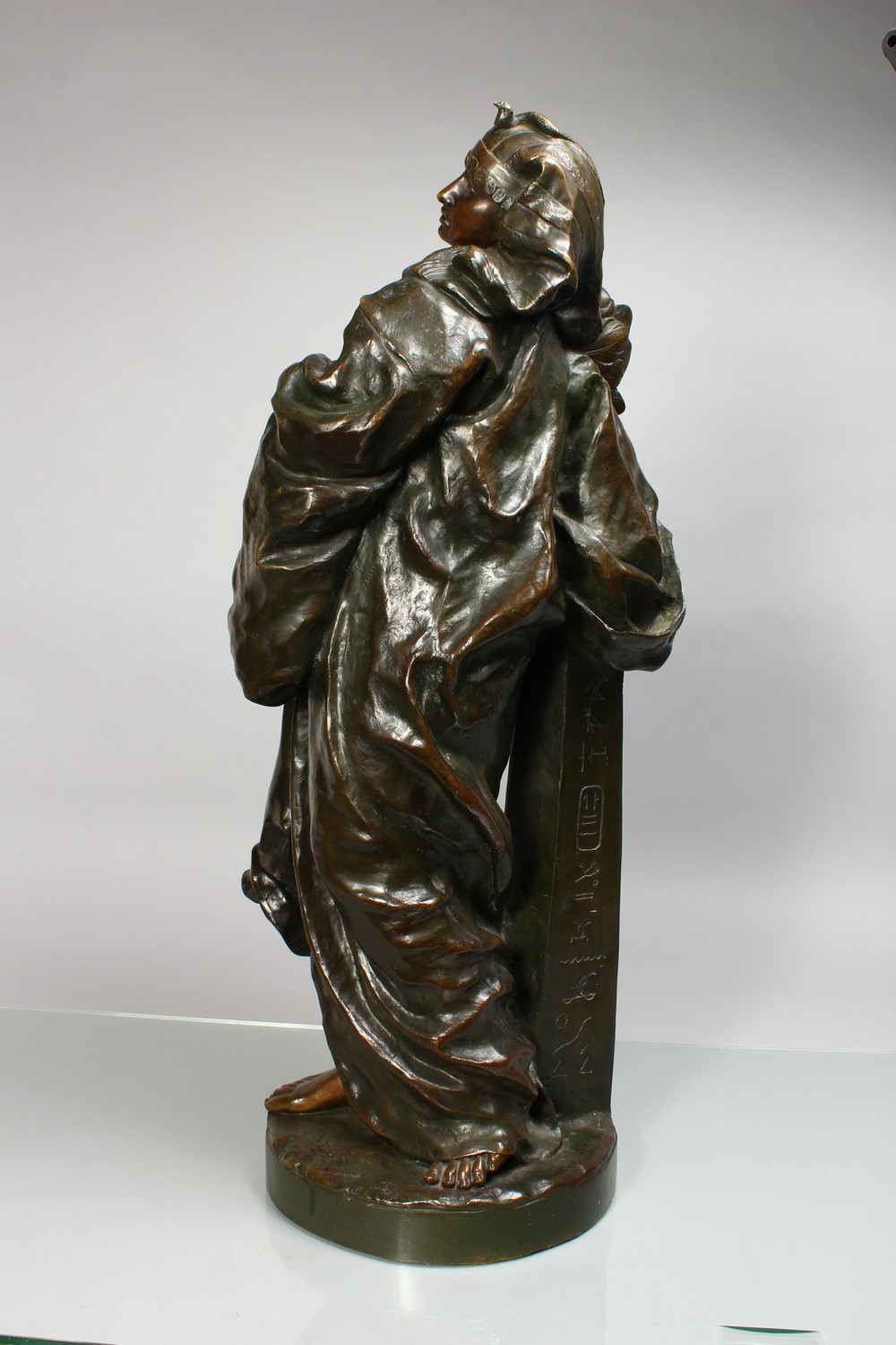 GASTON LEROUX (1854-1942) FRENCH A good Orientalist bronze of an Egyptian lady, possibly - Image 3 of 24