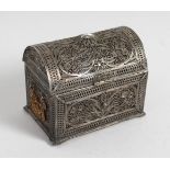 A GOOD INDIAN SILVER PIERCED FILIGREE DOMED TOP CASKET with carrying handles. 4.25ins wide.