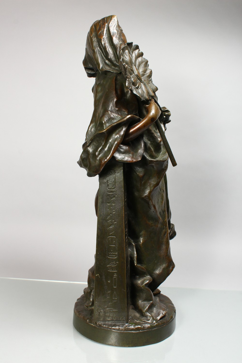GASTON LEROUX (1854-1942) FRENCH A good Orientalist bronze of an Egyptian lady, possibly - Image 5 of 24