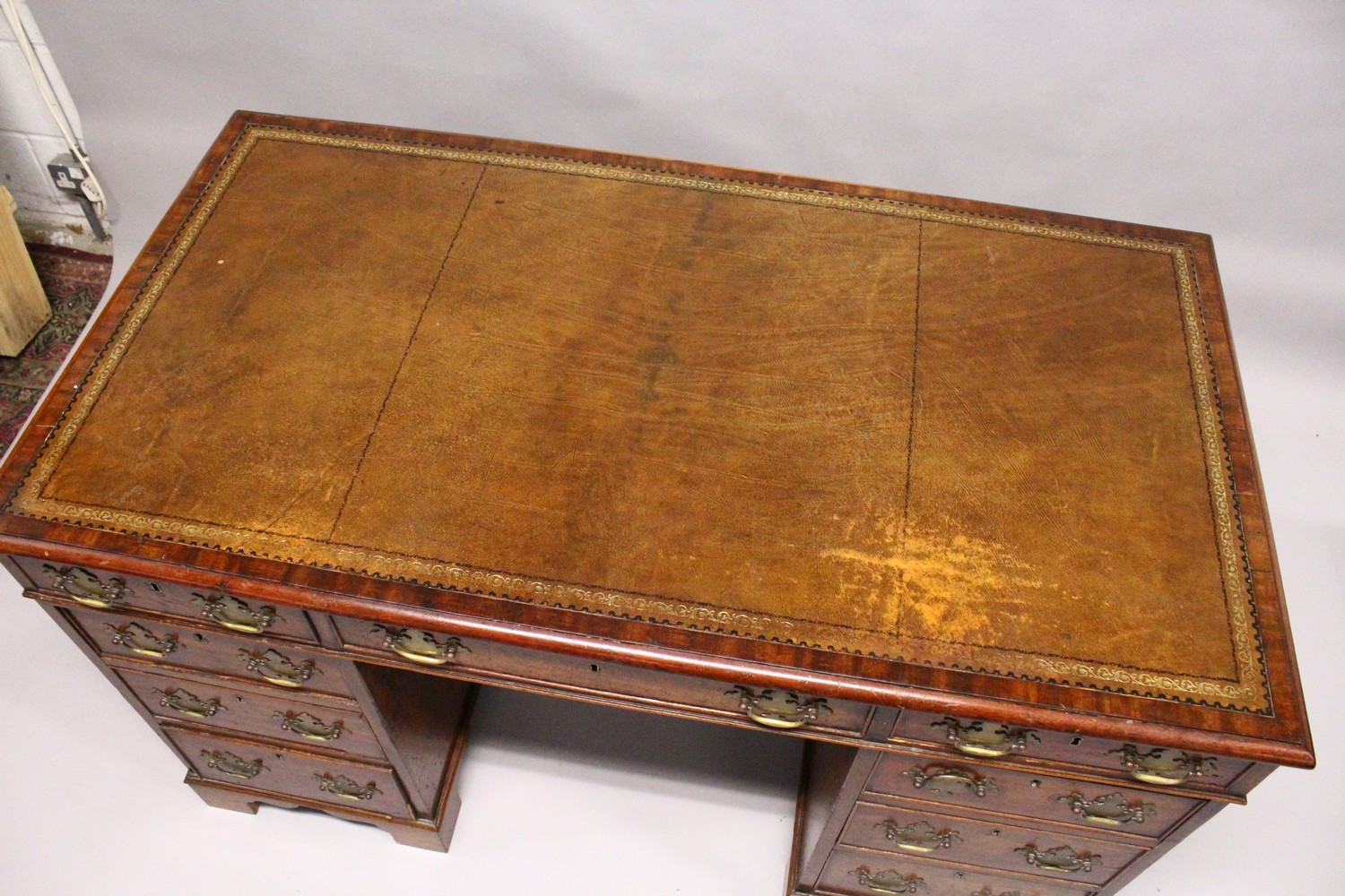 A GEORGE III MAHOGANY PEDESTAL DESK, with gilt tooled leather inset writing surface, three frieze - Image 2 of 5