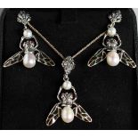 A SILVER, RUBY AND PEARL PLIQUE "BEE" PENDANT AND EARRINGS.
