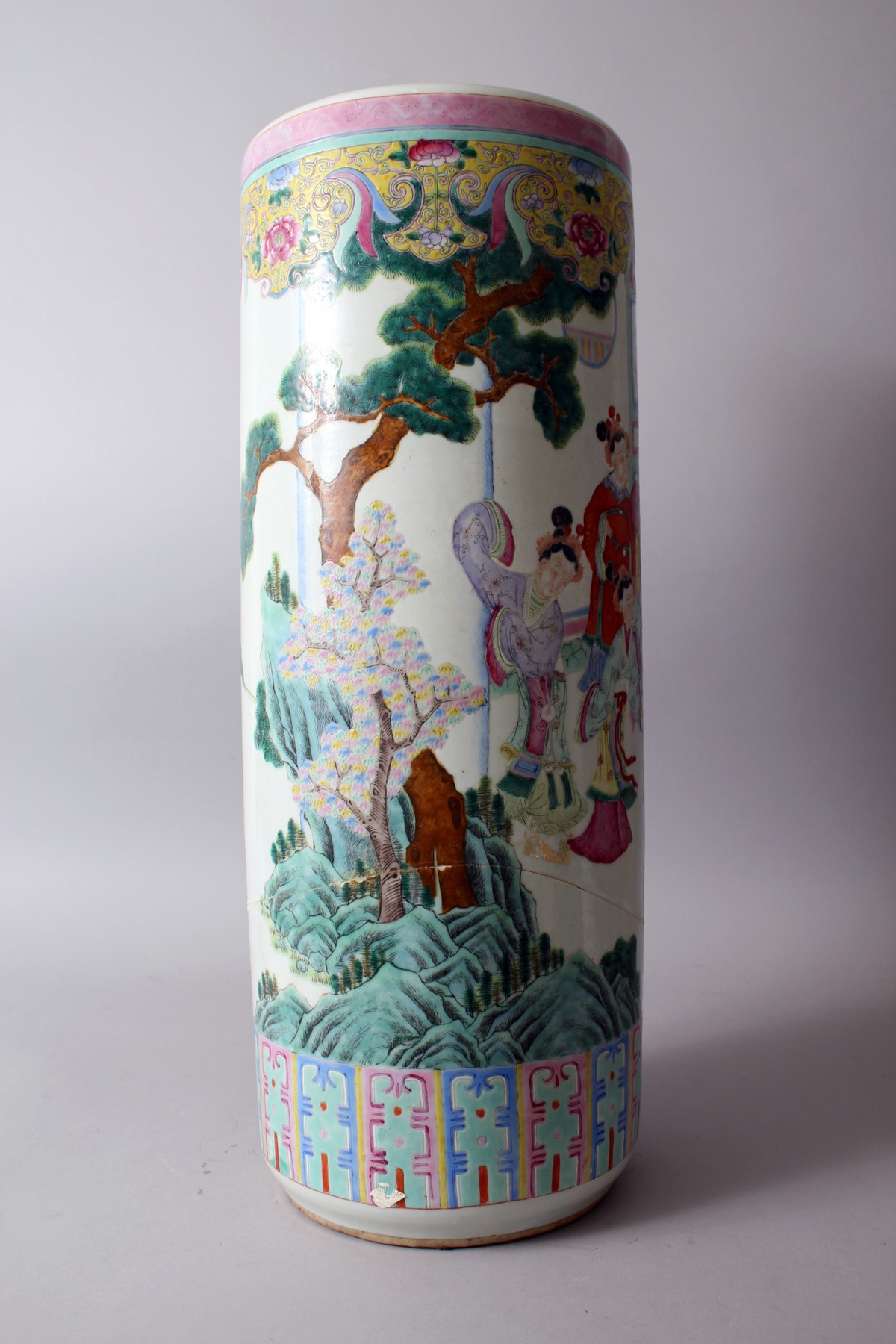 A Chinese famille rose porcelain umbrella stand (faults) - Image 6 of 7