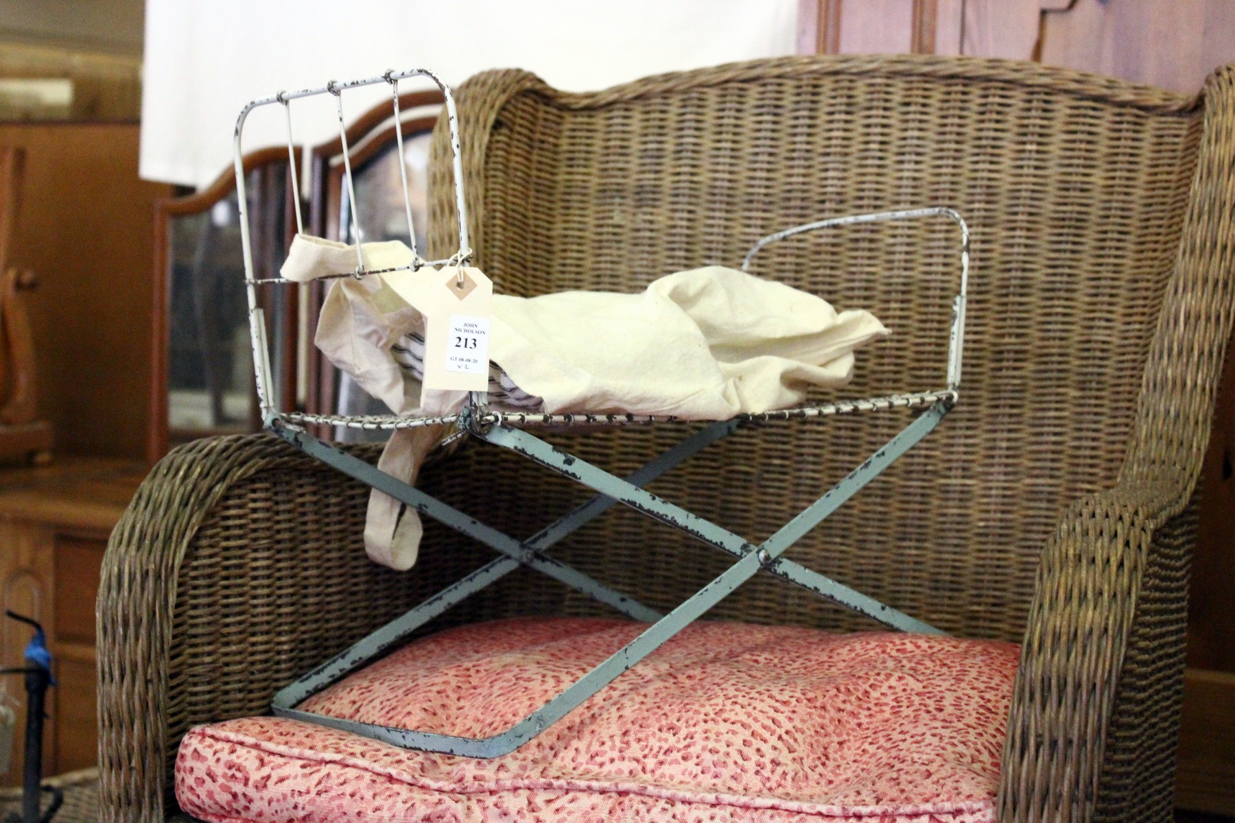 A dolls cot and metamorphic high chair - Image 2 of 3