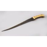 A 17TH / 18TH CENTURY INDIAN MUGHAL WALRUS IVORY HILTED DAGGER, with a watered steel blade, 37cm