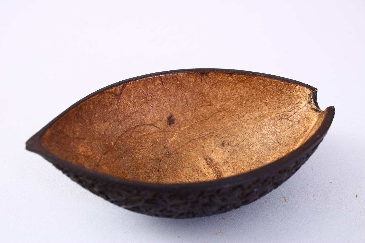 A FINE 18TH CENTURY CEYLONESE DUTCH COLONIAL COCONUT CUP, with finely carved foliate decoration, - Image 7 of 7